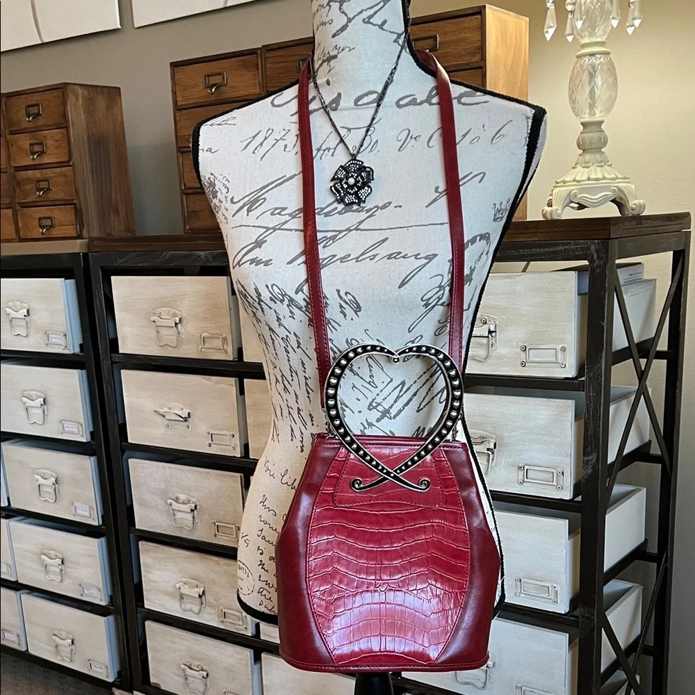 Red Embossed Leather Bucket Bag Metal Heart Handles Crossbody Handbag Purse - Picture 2 of 11